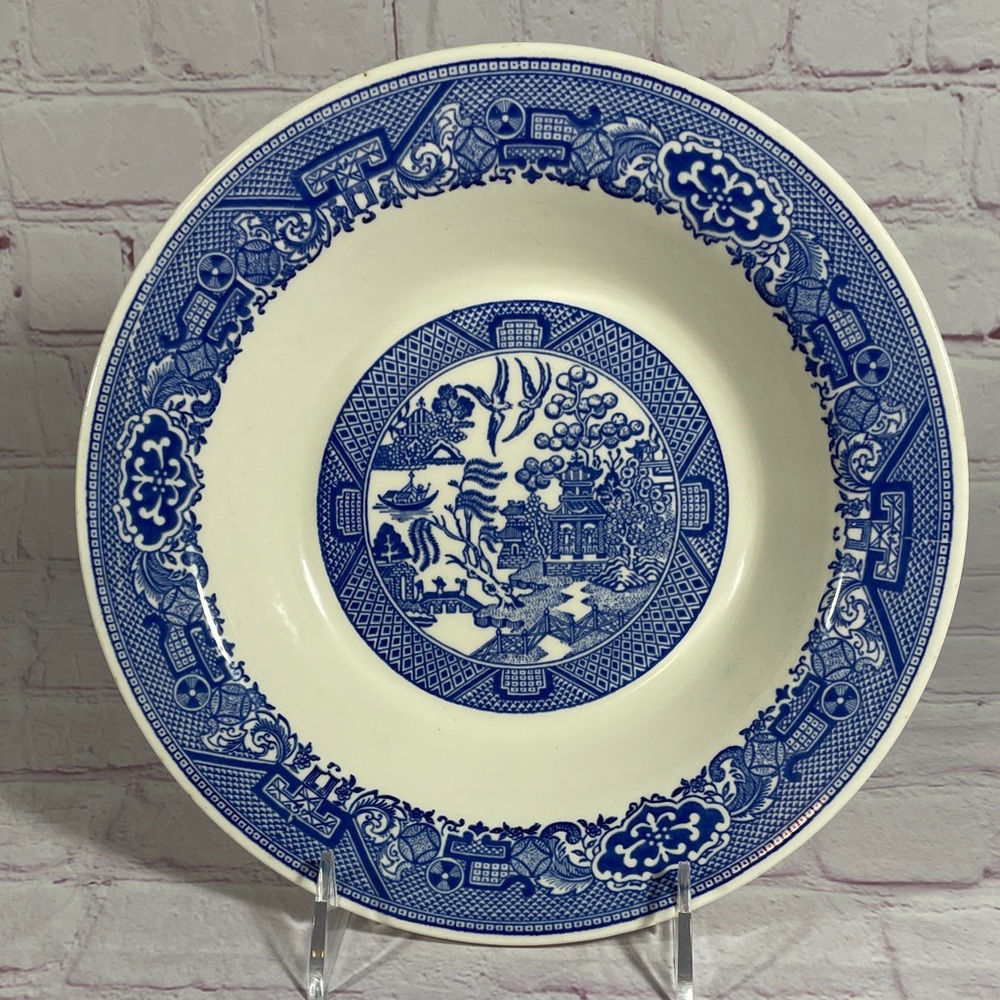 Vintage Royal China Blue Willow Ware 9” Serving Bowl